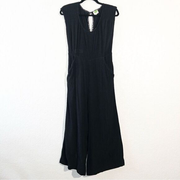 Anthropologie Black Abbey Crepe Wide Leg Jumpsuit Size 6 - Picture 3 of 9